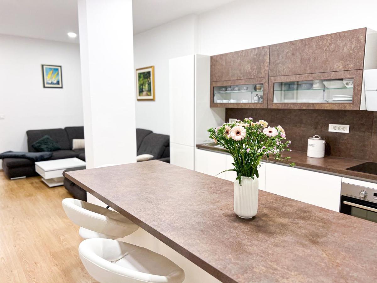 Apartment Vic *